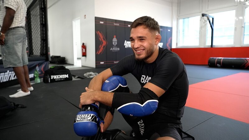 Iwan Tagner beim Training. – Bild: RTL