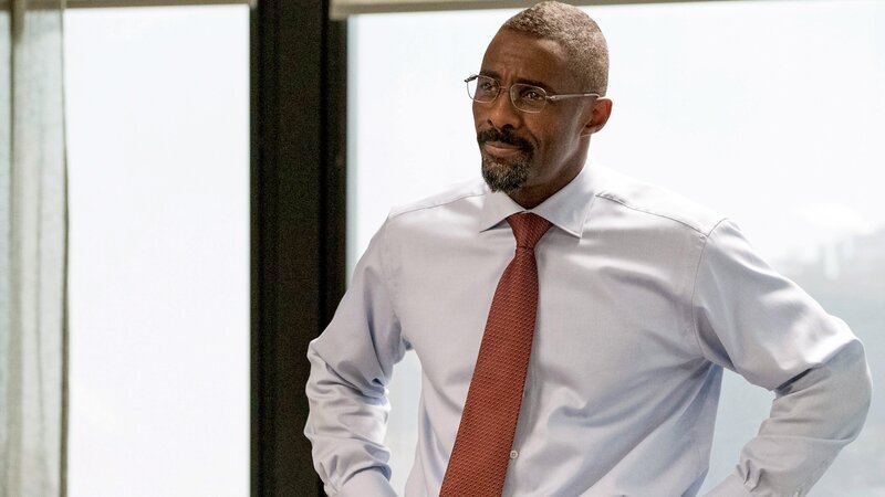 Strafverteidiger Charlie Jaffey (Idris Elba) – Bild: RTLZWEI /​ Michael Gibson