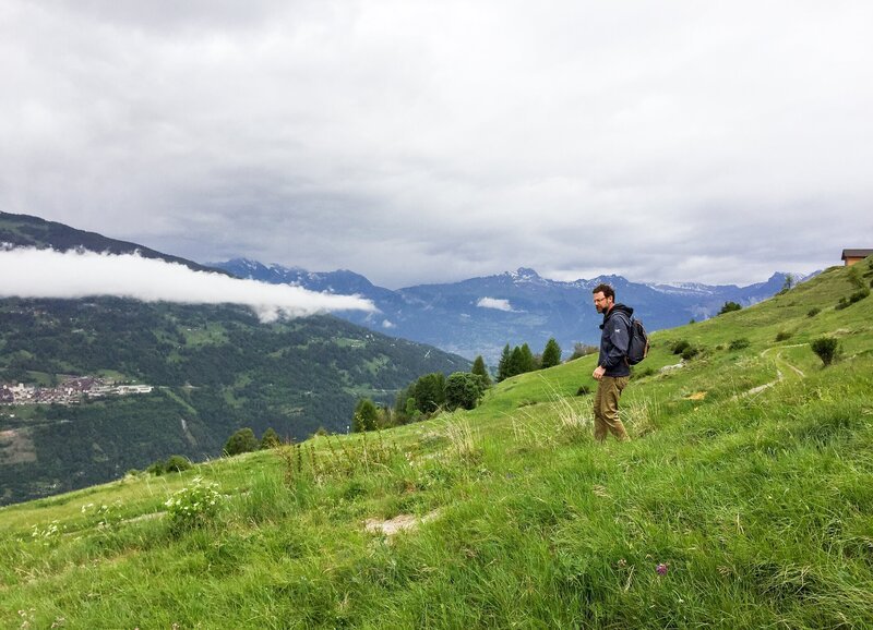 SRF bi de Lüt Wunderland – Val d’Hérens VS Staffel 6, Episode 7 Nik unterwegs nach Saint-Martin – Bild: Copyright SRF