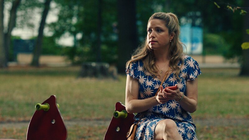 Micki Busch (Caroline Frier). – Bild: TVNOW /​ UFA Fiction