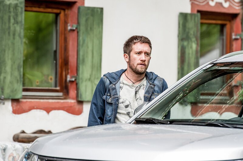 Niki Brunner (Sebastian Edtbauer). – Bild: ORF 1