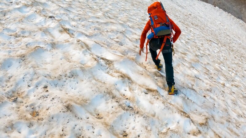 Einsatz der Bergwacht Grainau. – Bild: ORF /​ BR /​ Timeline Production