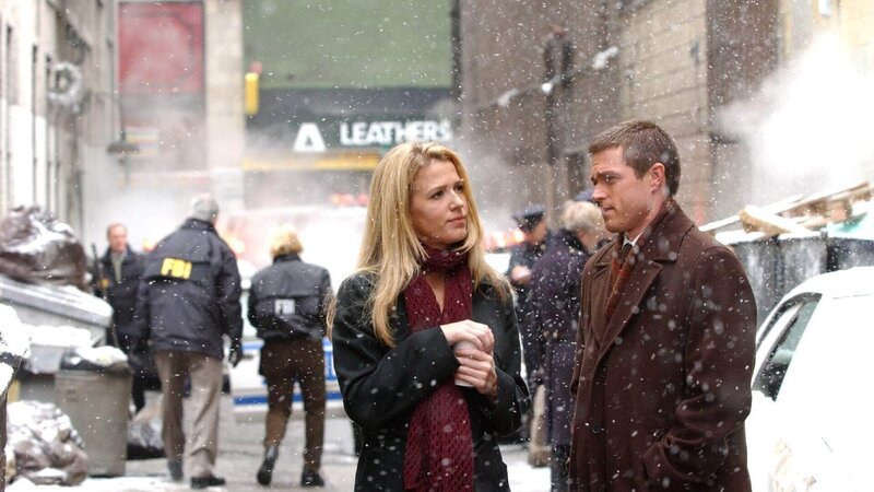 Samantha Spade (Poppy Montgomery), Martin Fitzgerald (Eric Close) – Bild: RTL /​ 2021 Warner Bros. Entertainment Inc. & CBS Studios Inc.