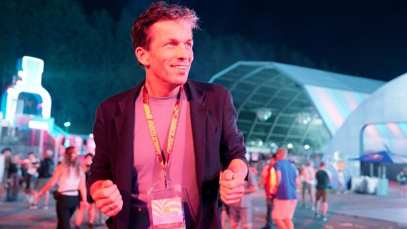 Martin Ferdiny besucht das Electric Love Festival. – Bild: ORF/​Landesstudio Salzburg