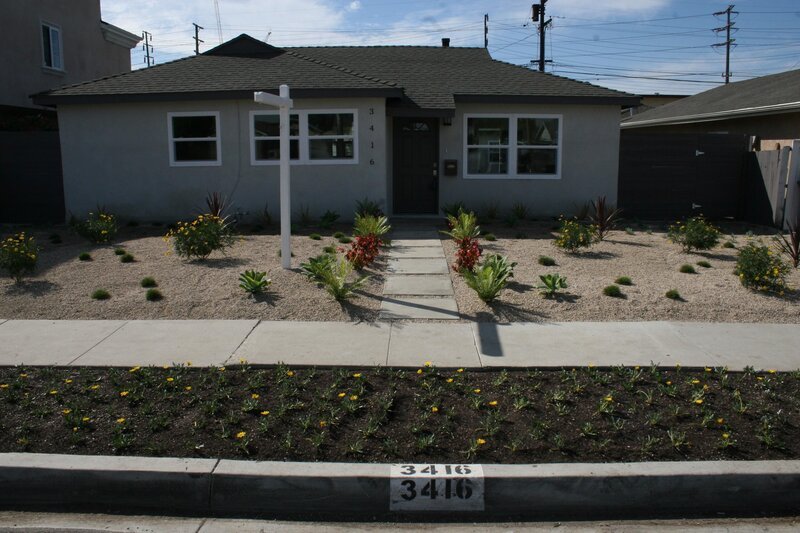 Tarek und Christina werden auf ein Haus in Torrance, Kalifornien aufmerksam, doch das Haus ist in einem sehr schlechten Zustand. Werden sich die Makler dieses Mal verzocken? – Bild: © 2015, HGTV/​Scripps Networks, LLC. All Rights Reserved