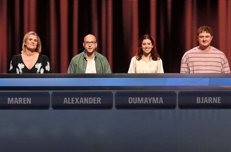 Die Kandidat:innen (v.l.n.r.): Maren Frerichs, Alexander von Gradowski, Oumayma Morgenstern, Bjarne Duckert. – Bild: ARD/​Uwe Ernst