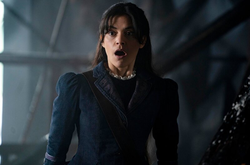 Amelia Rojas (Blu Hunt). – Bild: WDR/​Albion Television Ltd