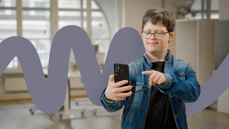 Arthur Hackenthal setzt sich für digitale Teilhabe ein. – Bild: ZDF