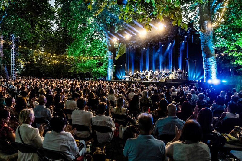 Gery Seidl symphonisch im Theater im Park Wien. – Bild: ORF/​Agentur Genie und Wahnsinn/​Andreas Mueller