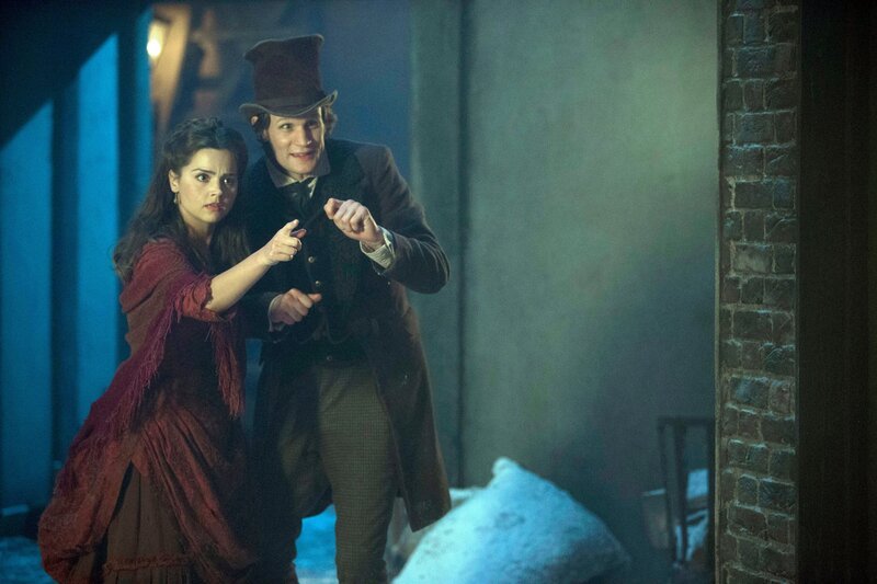Picture Shows: Clara (Jenna-Louise Coleman), The Doctor (MATT SMITH) – Bild: ADRIAN ROGERS /​ BBC /​ BBC WORLDWIDE /​ Fox International Channels Germany GmbH. Alle Rechte vorbehalten