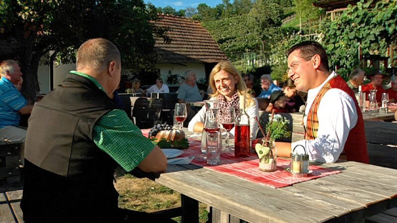 Harry Prünster – in der Hoch-Zeitschenke. – Bild: ORF