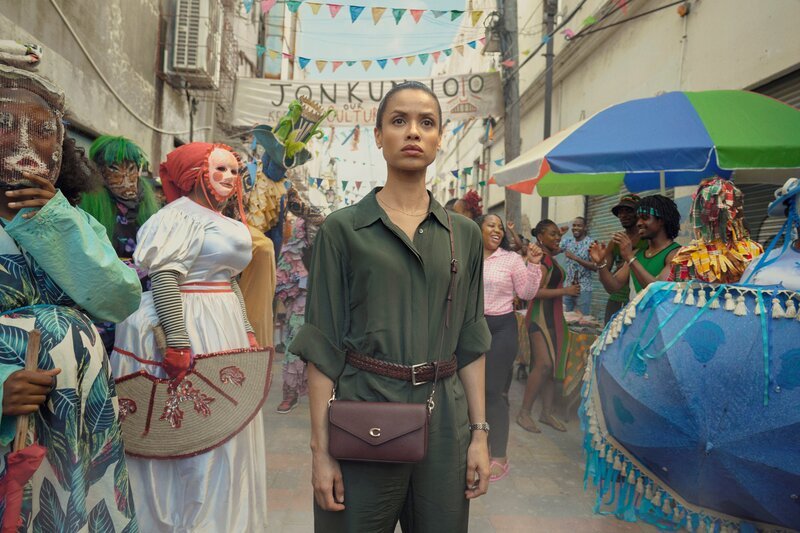 Gugu Mbatha-Raw as Claudia – Bild: Des Willie /​ Sky Studios /​ Sky UK Ltd