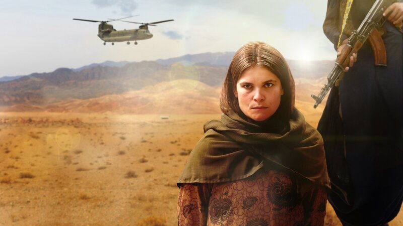 Fünf Wochen vor 9/​11 werden acht Entwicklungshelfer und 16 Ortskräfte in Afghanistan verhaftet. Der Vorwurf: Missionierung. Ihnen droht die Todesstrafe. Dann verändert 9/​11 alles. – Bild: ZDF