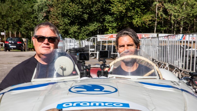 L-R: Mike und Elvis – Bild: DMAX