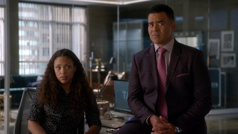 Danny James (Jaime Lee Kirchner, l.); Chunk Palmer (Christopher Jackson, r.) – Bild: CBS Broadcasting, Inc.