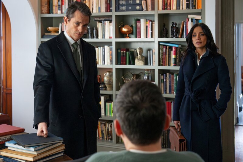 Pictured: (l-r) Hugh Dancy as A.D.A. Nolan Price, Odelya Halevi as A.D.A. Samantha Maroun – Bild: 13th Street
