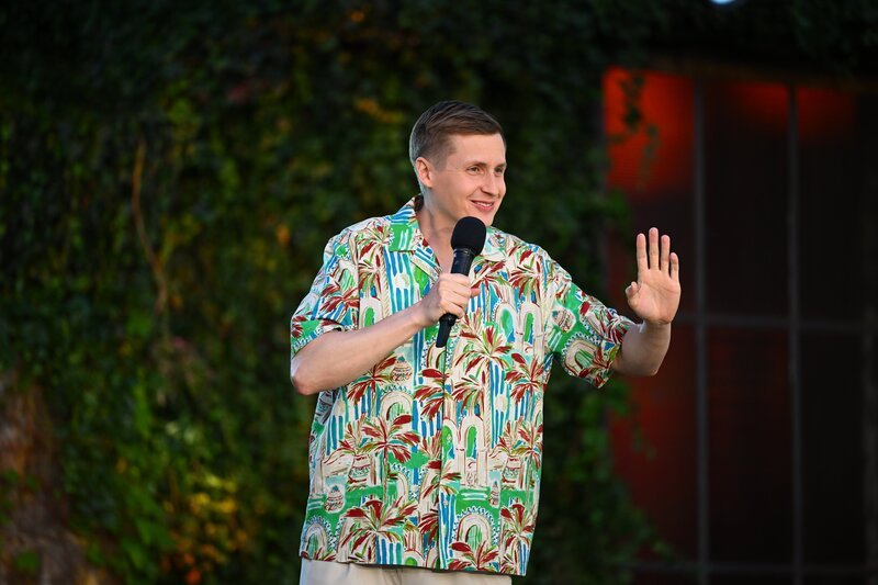Stand-up-Comedian und Moderator Till Reiners beim „ZDF Comedy Sommer“ – Bild: ZDF und Willi Weber Stand-up-Comedian und Moderator Till Reiners beim „ZDF Comedy Sommer“ – Bild: ZDF und Willi Weber