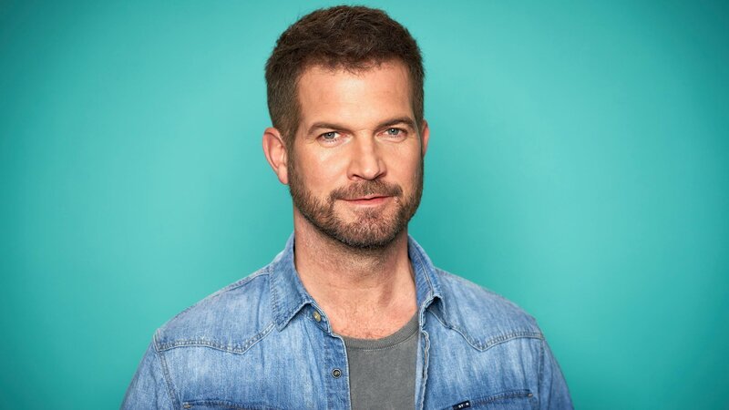 Simon Böer spielt David Ritter. – Bild: TVNOW