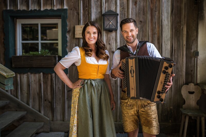 Cornelia Bürgler und Richard Deutinger – Bild: ServusTV /​ Sebastian Marko