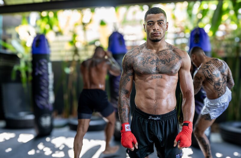 hr-fernsehen FIGHT HOUSE – DER WEG ZUM MMA-PROFI (3), Win or Lose, ein Film von Kathi Liesenfeld und Andrea Schäfer. Piter beim Training. – Bild: HR/​Marc Nordbruch
