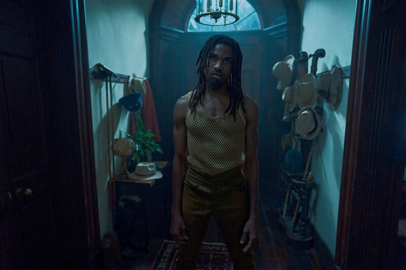 Cudjoe East (Sheldon Shepherd) – Bild: Des Willie (Unit Photographer) /​ Sky Studios /​ Sky UK Ltd
