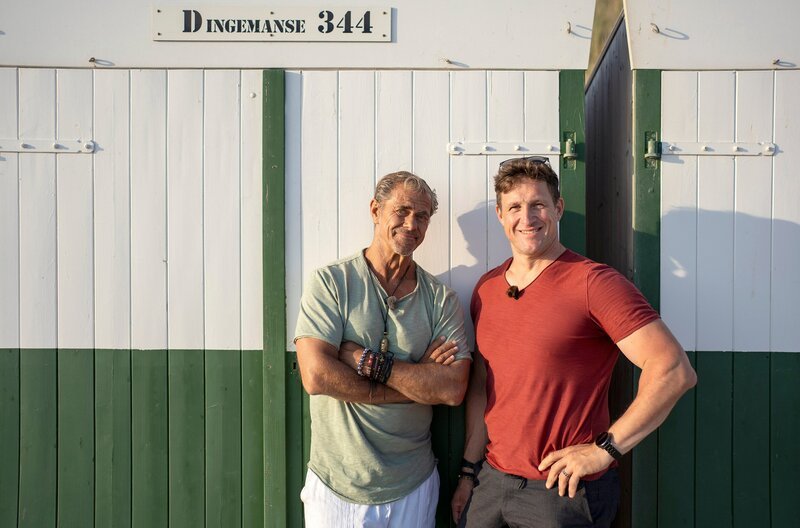 Schauspieler Sven Martinek (li) und Olympiasieger Matthias Steiner verstehen sich bestens. – Bild: NDR/​beckground tv/​Jonny Müller-Goldenstedt