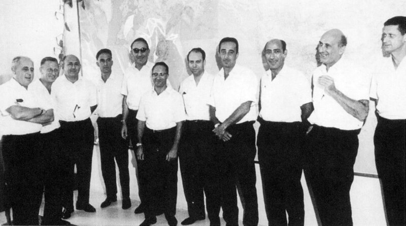 Das Mossad-Team, das Adolf Eichmann erfolgreich nach Israel zu seinem Kriegsverbrecher-Prozess entführt hat. – Bild: ORF III