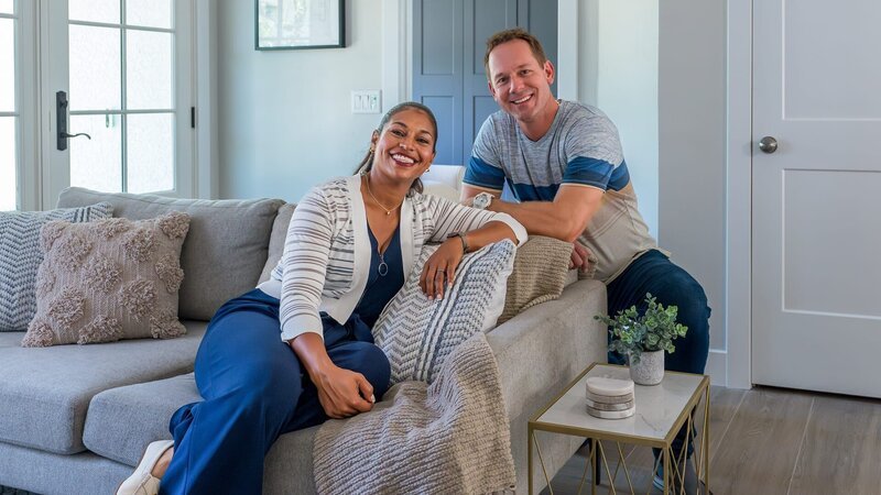 Interior after, Brian and Mika Kleinschmidt, as seen on 100 Day Dream Home, Season 5. – Bild: Warner Bros. Discovery, Inc./​Tim „Chaz“ Dykes