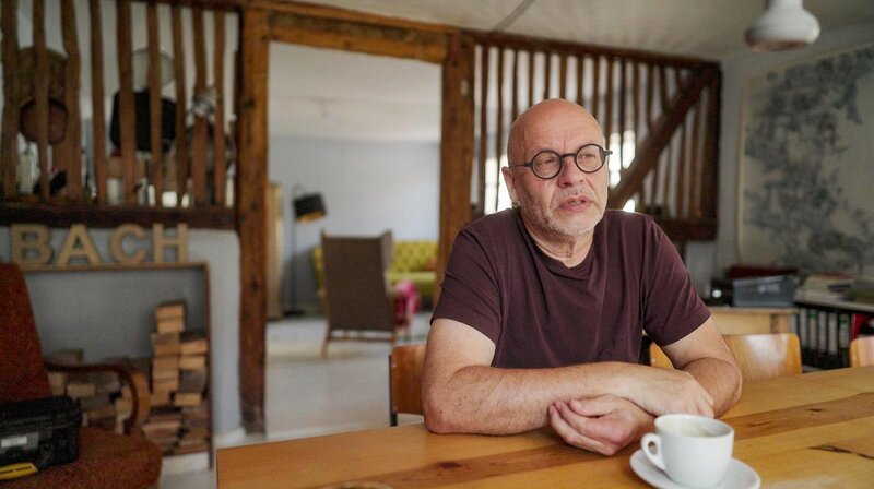 Wahl-Köthener Folkert Uhde, Konzertdesigner und Intendant der Köthener Bachfesttage – Bild: MDR/​Torsten Backofen