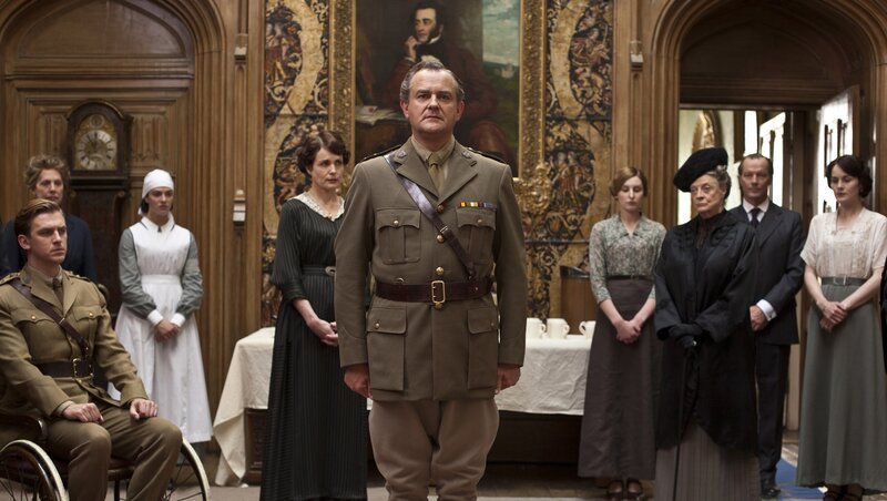 NELLA FOTO, AL CENTRO: HUGH BONNEVILLE (ROBERT CRAWLEY, CONTE DI GRANTHAM) – Bild: SKY /​ Carnival Film & Television Limited