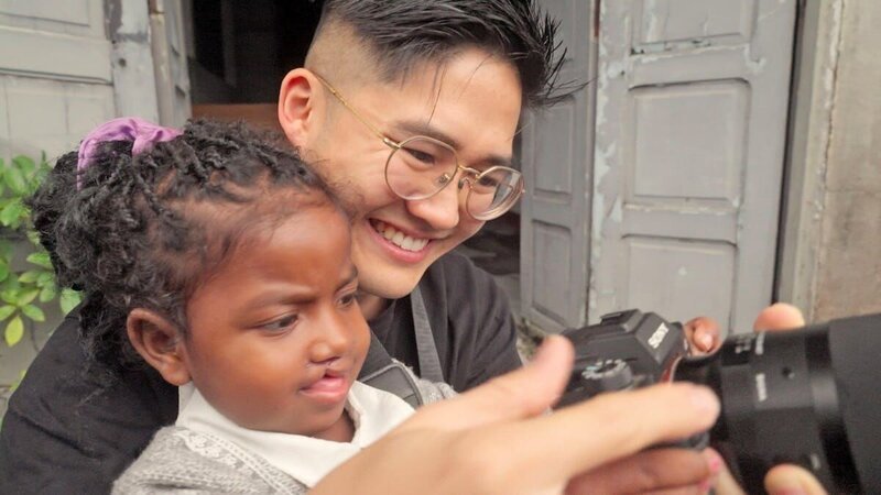 Eine Reise hinein in das Leben an Bord der Mercy Ships. – Bild: Bibel TV