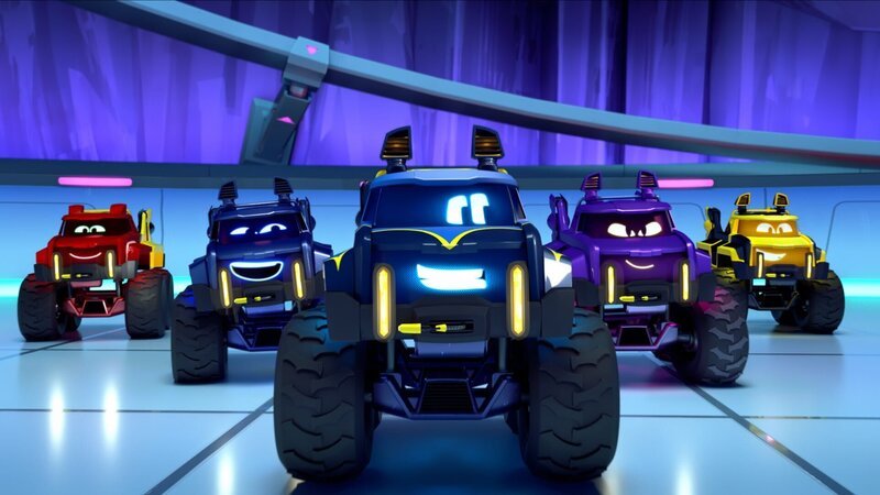 v.li.: Redbird, Bam, Buff, Bibi, Batwing – Bild: Warner Bros. Entertainment Inc.