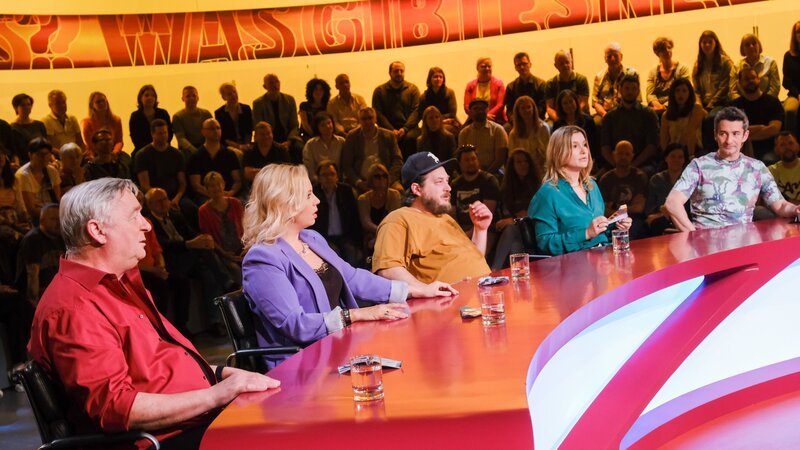 Andreas Vitasek, Katharina Straßer, David Scheid, Malarina, Omar Sarsam. – Bild: ORF/​Günther Pichlkostner