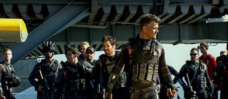 vorne: Josh Duhamel als Colonel William Lennox – Bild: Paramount Pictures/​Bay F /​ Paramount