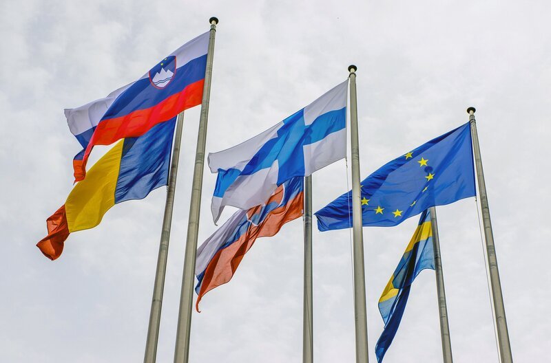 In der EU gelten manche Länder als Vorbilder, während andere den Ruf haben, noch „aufholen“ zu müssen. – Bild: Pexels/​Dusan Cvetanovic