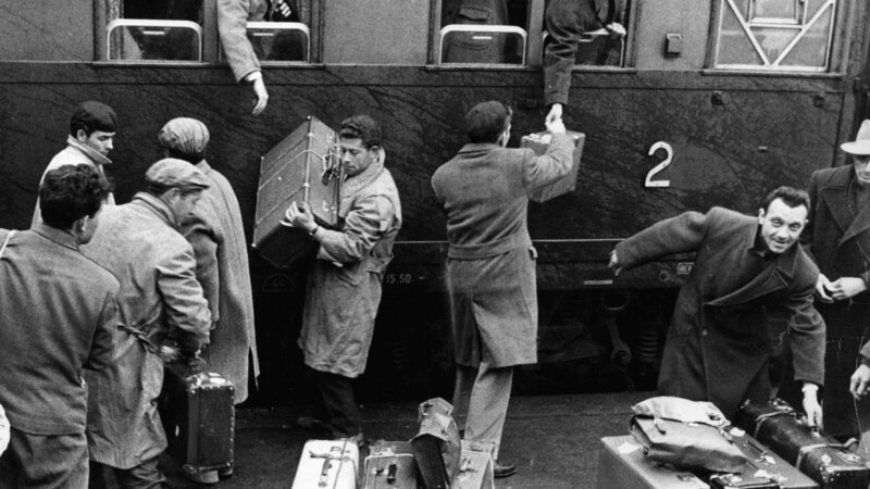 Ankunft in Deutschland: Italienische Gastarbeiter 1960 – Bild: ZDF