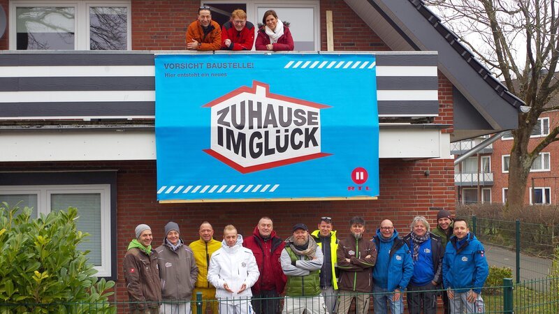 Das „Zuhause im Glück“-Team reist nach Schleswig-Holstein, um Thomas und seinen Liebsten zu entlasten. – Bild: RTL II