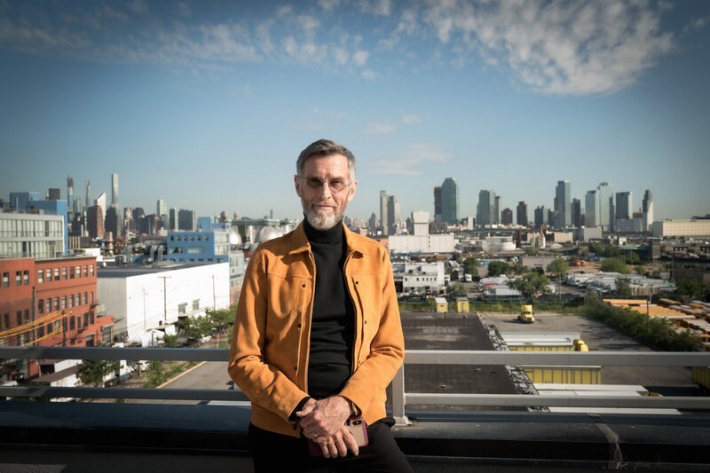 Byron Duke (John Glover) – Bild: Elizabeth Fisher /​ CBS Broadcasting Inc.