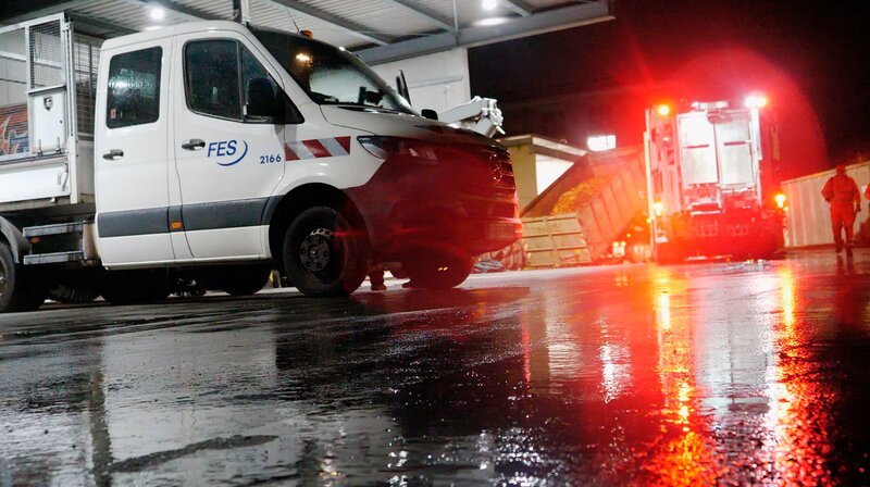 Damit Frankfurt jeden Morgen sauber und lebenswert ist, sind die Mitarbeitenden der Frankfurter Entsorgungs- und Service GmbH „FES“ täglich im Einsatz.  – Bild: HR/​Alexander Balafas