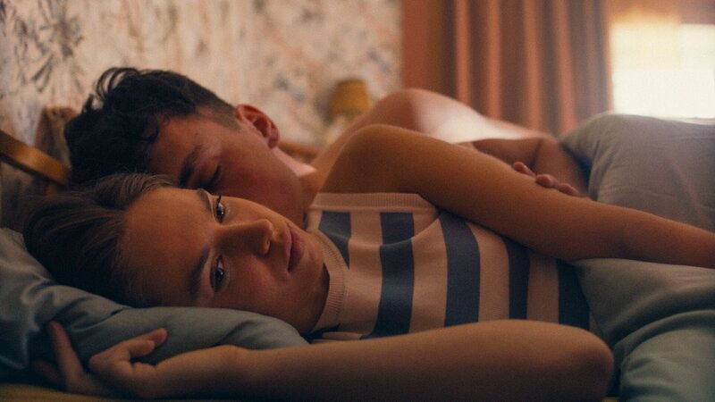 Lucas (Nathan Bouts) und Lotte (Ninalotte Roose) – Bild: RTL /​ Sputnik Media