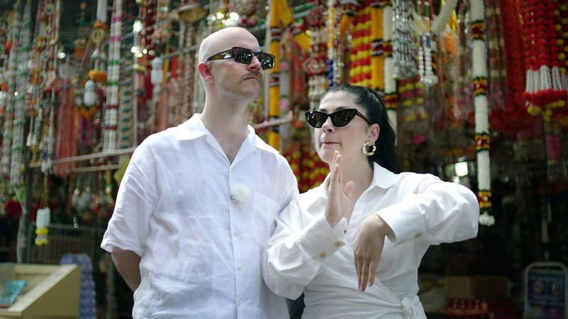 Markus Stöckle und Elif Oskan in Singapur. – Bild: RTL /​ Endemol Shine /​ Benjamin Donath /​ Tim Mälzer vs. Elif Oskan & Markus Stöckle