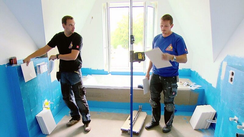 Die Arbeiten im Haus gehen zügig voran – Bild: RTL II