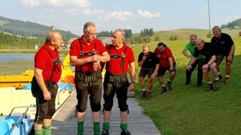 Harry Prünster und „die Edlseer“ mit „die Stoakogler“. – Bild: ORF