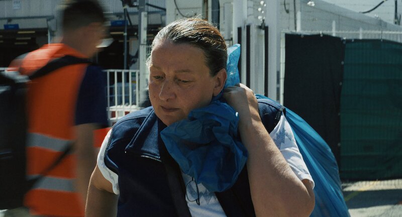 Heike (Sabine Thalau) steht nie still. – Bild: ZDF und Frederik Seeberger