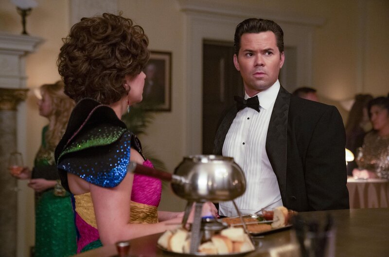 (L-R): Ken Marino as Larry Leighman and Regina Hall as Dawn in BLACK MONDAY „Mixie-Dixie“. Photo Credit: Nicole Wilder/​SHOWTIME. – Bild: Showtime Networks Inc., a ViacomCBS Company /​ Nicole Wilder