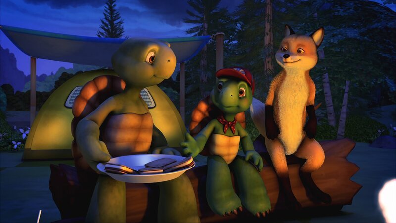 Herr Schildkröte, Franklin und Fuchs genießen das Lagerfeuer. – Bild: KiKA/​Nelvana Limited/​Infinite Frameworks Pte Ltd.