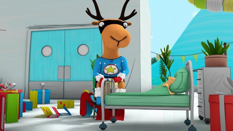 Super-Edgar besucht den kleinen, verletzten Vogel im Krankenhaus. – Bild: NDR/​Autour de Minuit Productions/​France Télévisions/​Borderline Films