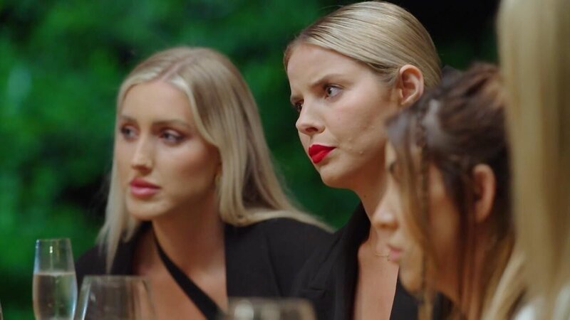 Sam (l.); Olivia (r.) – Bild: 2022 Endemol Shine Australia © 2022 Nine Network Australia Lizenzbild frei