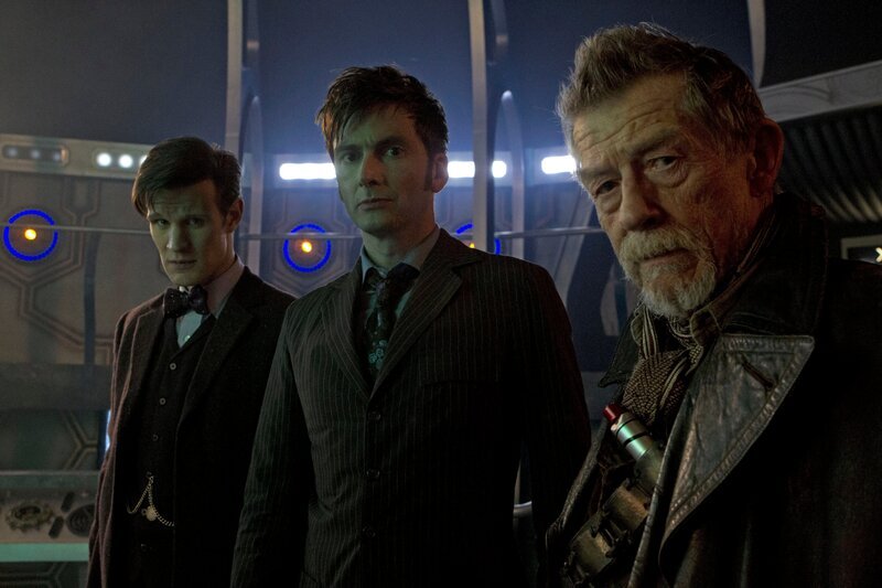 Picture shows MATT SMITH as the Eleventh Doctor, DAVID TENNANT as the Tenth Doctor, and JOHN HURT and in the 50th Anniversary Special – The Day of the Doctor – Bild: Fox International Channels Germany GmbH