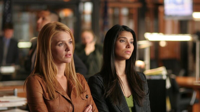 FBI MPU SA Samantha Spade (Poppy Montgomery, l.) und FBI MPU SA Elena Delgado (Roselyn Sanchez, r.) – Bild: RTL